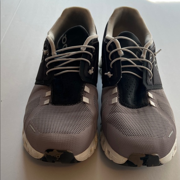 On Cloud Men’s Cloud Running Shoes Grey White Size 11 Swiss Engineering EUC - Picture 7 of 9
